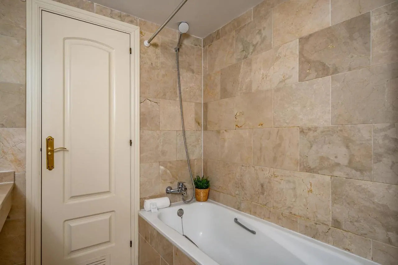 El Faro Beach Close Apartment With Pool By Costarentals - Ref 177